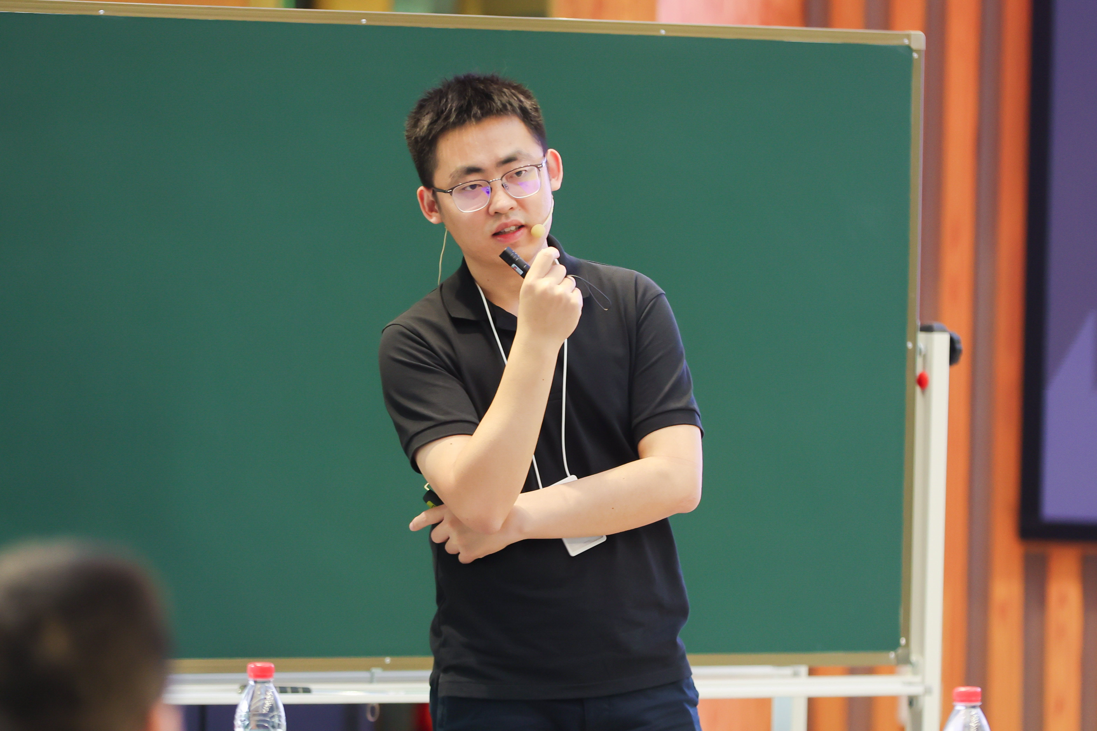 Fukeng Huang